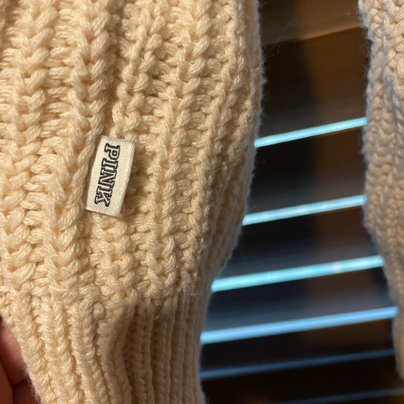 PINK Victoria’s secret’s Knit 🧶 sweater - Picture 4 of 4